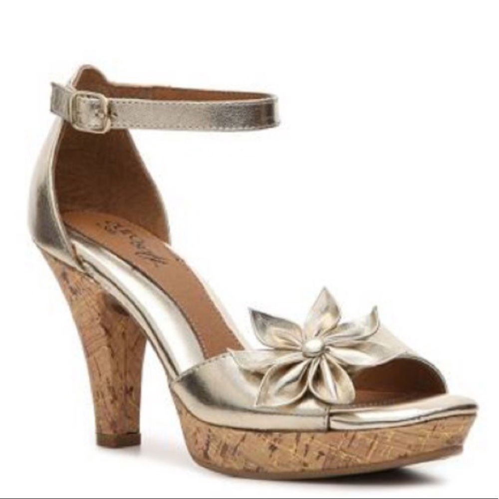 Sofft Clarissa Ankle Strap Cork Platform Gold Heel